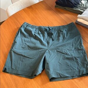 Cuts Clothing Athletic Shorts in Dark Green